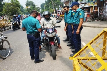 ট্রাফিক আইন লঙ্ঘনে ডিএমপির ২৩২২ মামলা