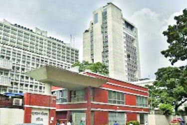 সচিবালয়ে সমাবেশ, কঠোর আন্দোলনের হুঁশিয়ারি
