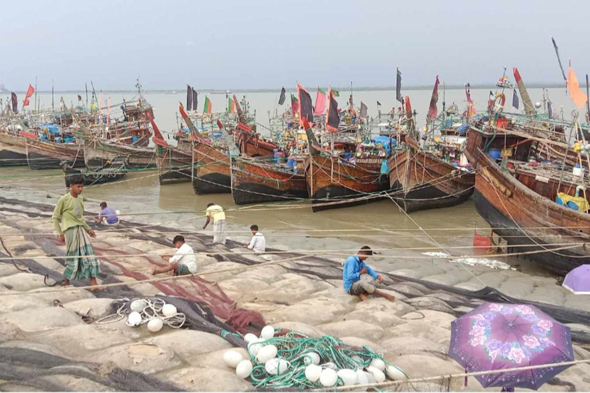 সরকারের বরাদ্দের চাল এখনও পাননি কুতুবদিয়ার নিবন্ধিত জেলেরা