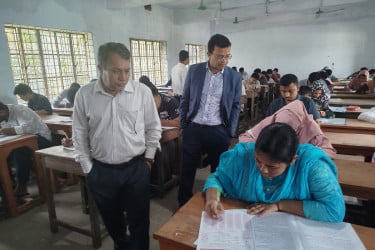 নোয়াখালী বিজ্ঞান ও প্রযুক্তি বিশ্ববিদ্যালয়ে ভর্তি পরীক্ষা অনুষ্ঠিত