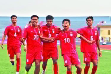 ২ গোলে এগিয়েও ড্র করল বাংলাদেশ