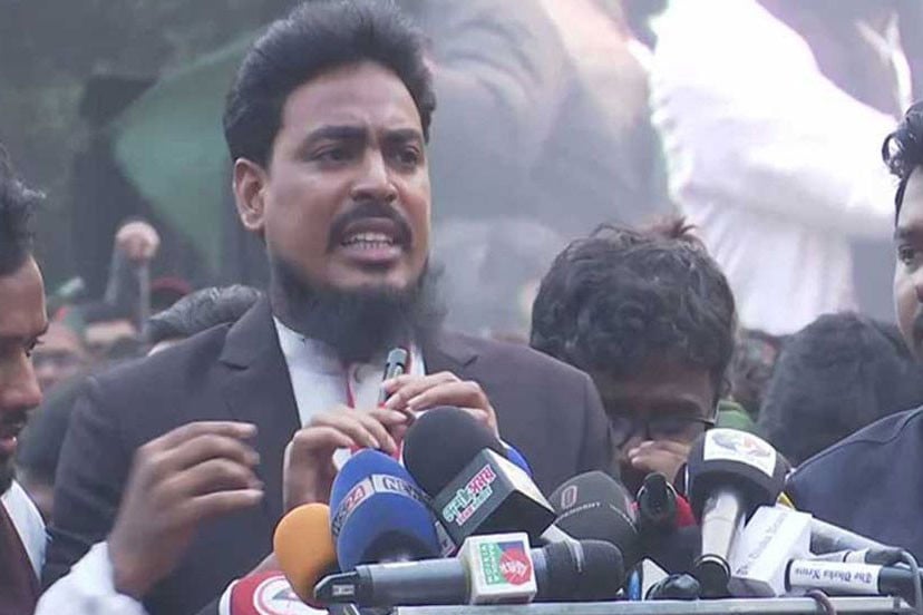 অবিলম্বে আওয়ামী লীগকে নিষিদ্ধ করতে হবে: আখতার