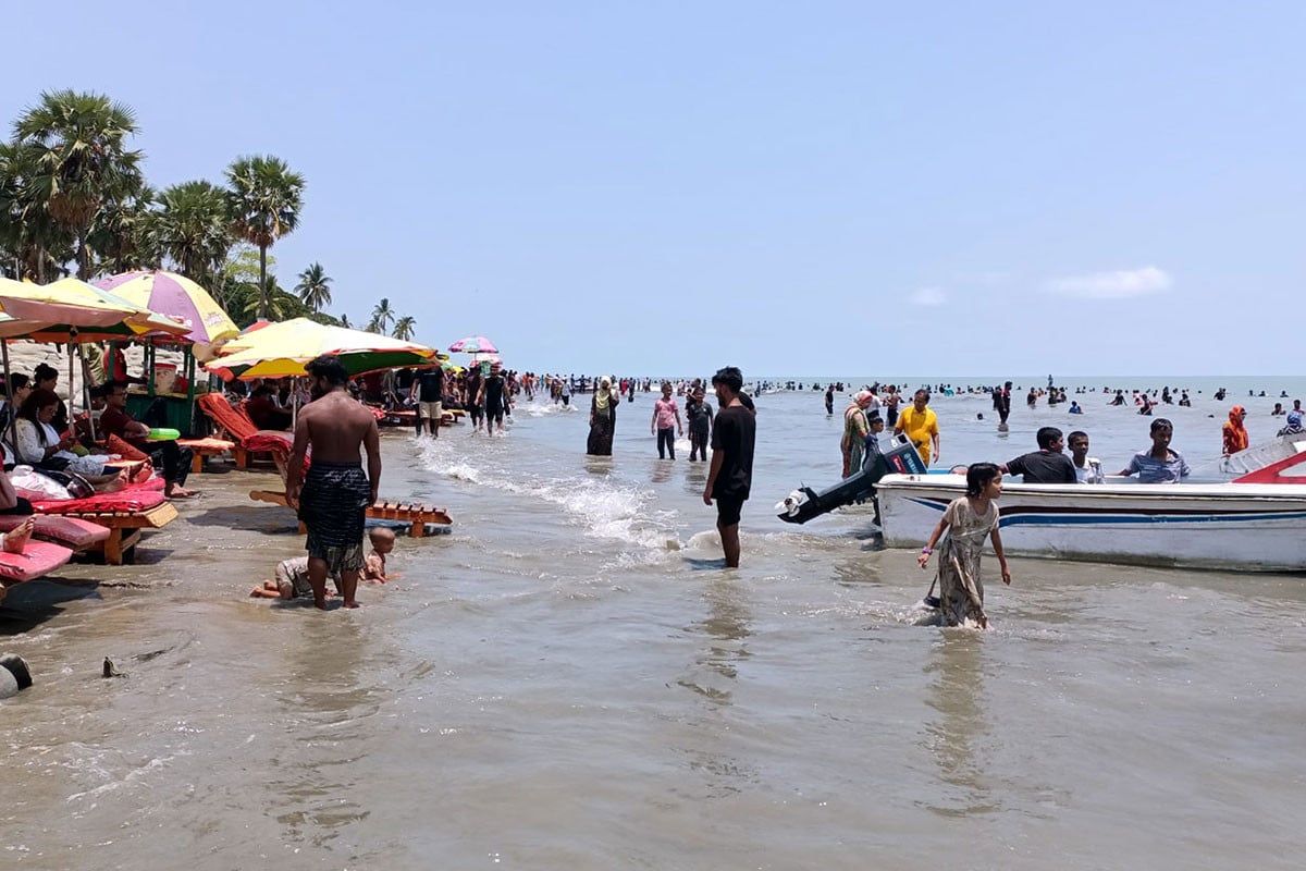 কুয়াকাটায় গোসলে নেমে পর্যটকের মৃত্যু