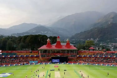 এক সপ্তাহের জন্য স্থগিত আইপিএল