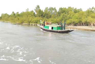 নদীপথে ৬২ ভারতীয় নাগরিককে বাংলাদেশে পুশ ইন