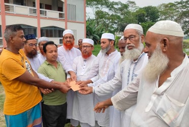 কোটালীপাড়ায় অগ্নিকাণ্ডে ক্ষতিগ্রস্তদের মাঝে জামায়াতে ইসলামীর অনুদান প্রদান