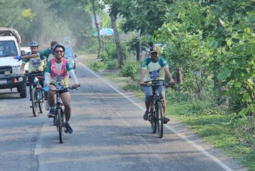 কক্সবাজারে বৈশাখী ট্রায়াথলন অনুষ্ঠিত