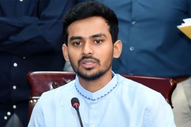 নিষিদ্ধ হয়ে গণহত্যাকারীরা সারাদেশে বিশৃঙ্খলার পরিকল্পনা করছে: আসিফ মাহমুদ