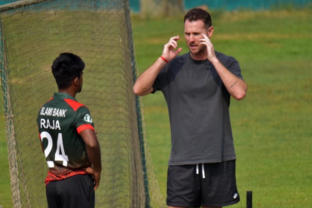 টাইগারদের নতুন পেস বোলিং কোচ টেইট