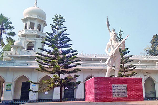 অক্সফোর্ডখ্যাত কারমাইকেল কলেজে নানা সমস্যা সমাধানে শিক্ষার্থীরা আন্দোলনে