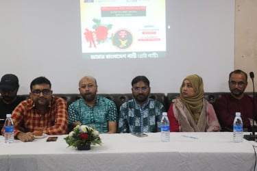 ‘সেবা দিতে ব্যর্থ হলে দূতাবাসের কর্মকর্তাদের অবশ্যই জবাবদিহি করতে হবে’