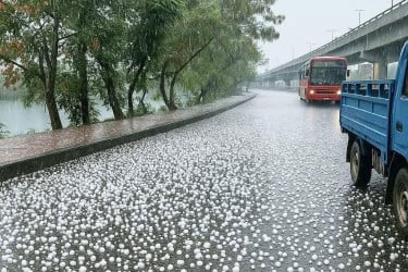 সারা দেশে শিলাবৃষ্টির আভাস