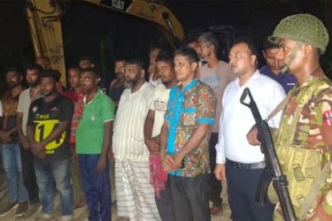 পাবনায় বালু উত্তোলনের দায়ে কারাদণ্ড