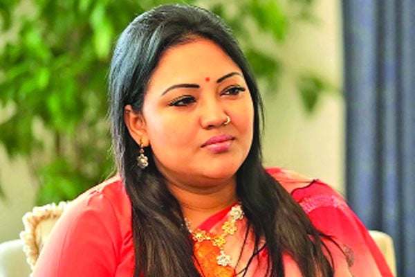 কণ্ঠশিল্পী ও সাবেক এমপি মমতাজ গ্রেপ্তার