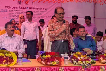 শিক্ষার্থীদের পাঠ্যক্রমের পাশাপাশি কো-কারিকুলামে অভ্যস্ত করতে হবে : প্রাথমিক উপদেষ্টা