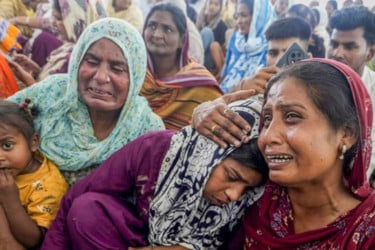 ভেজাল মদপানে ভারতে ২১ জনের প্রাণহানি