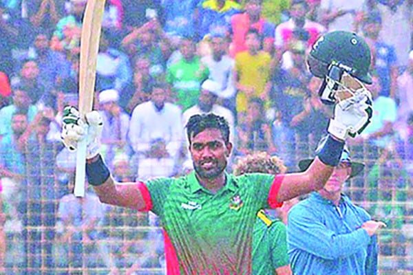 আকবরের সেঞ্চুরির পরও হার