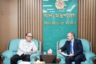 রাশিয়া বাংলাদেশের গুরুত্বপূর্ণ অর্থনৈতিক অংশীদার : খাদ্য উপদেষ্টা