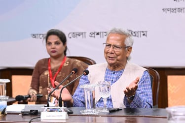 জলাবদ্ধতা নিরসনে চট্টগ্রামকে দৃষ্টান্ত সৃষ্টি করতে হবে : প্রধান উপদেষ্টা