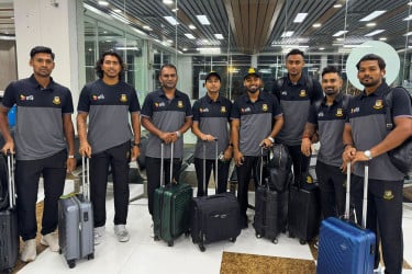 আরব আমিরাতের উদ্দেশে দেশ ছাড়ল টাইগাররা