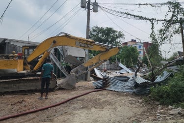 সোনারগাঁয়ে দুটি চুনা কারখানার অবৈধ গ্যাস সংযোগ বিচ্ছিন্ন