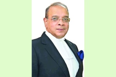 প্রকৃত ন্যায়বিচারের দৃষ্টান্ত রেখে যেতে চাই
