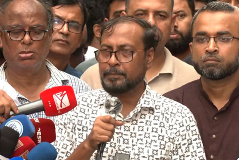 যৌক্তিক দাবি মেনে নিলে ২ মিনিটে ক্যাম্পাসে ফিরবো: শিক্ষক সমিতির সম্পাদক