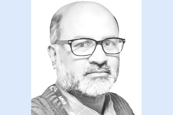 দাবি আদায়ে জনদুর্ভোগ