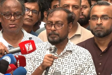 যৌক্তিক দাবি মেনে নিলে ২ মিনিটে ক্যাম্পাসে ফিরবো: শিক্ষক সমিতির সম্পাদক