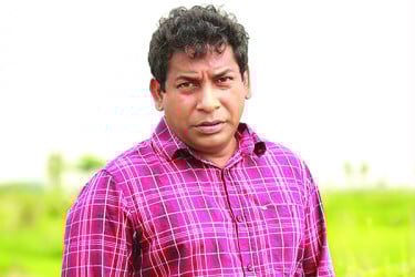 ট্রাক ড্রাইভার মোশাররফ করিম