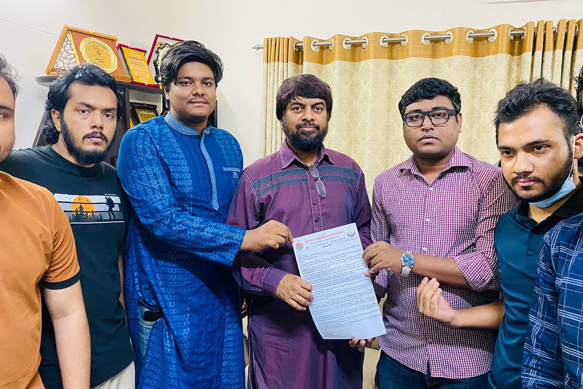 শাবিপ্রবি উপাচার্যের কাছে ছাত্রদলের ১১ দফা স্মারকলিপি