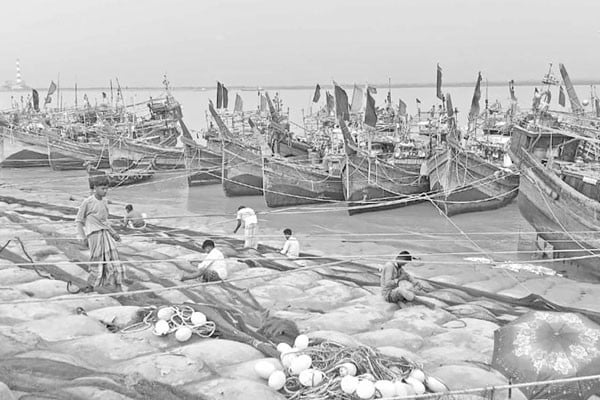 প্রণোদনার চাল পায়নি ৬৩ হাজার জেলে