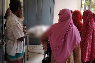 টাঙ্গাইলে ট্রাক-মোটরসাইকেল সংর্ঘষে স্কুল শিক্ষক নিহত