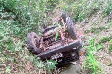 বান্দরবানে নিয়ন্ত্রণ হারিয়ে খাদে জিপ, নিহত ১