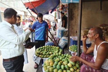 কুমারখালীতে দুই ব্যবসায়ীকে জরিমানা
