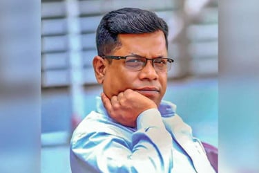 পুঁজিবাজার রসাতলে বিনিয়োগ তলানিতে
