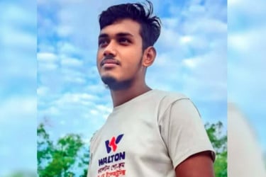ঘরের ফ্যান মেরামতের সময় বিদ্যুৎস্পৃষ্টে কিশোরের মৃত্যু