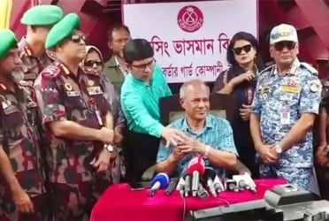 অবৈধ ভারতীয়দের চিহ্নিত করে নিয়ম মেনে ফেরত পাঠানো হবে : স্বরাষ্ট্র উপদেষ্টা