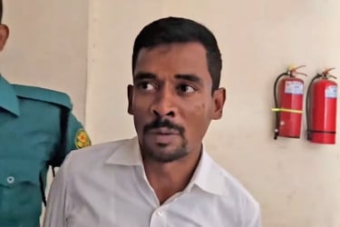 আত্মসমর্পণের পর স্ত্রীসহ কারাগারে মিল্টন সমাদ্দার