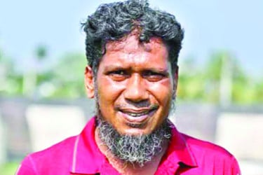 ইতিহাসের পাতায় আলফাজ