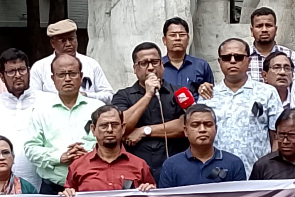 সাম্য হত্যার বিচারের দা‌বি‌তে ৪৮ ঘণ্টার আ‌ল্টি‌মেটাম ঢাবি সাদা দ‌লের