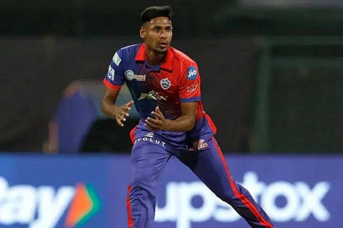 টস হেরে ব্যাটিংয়ে দিল্লি, একাদশে মুস্তাফিজ