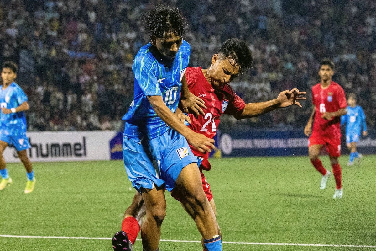 ফাইনালে টাইব্রেকারে হেরে শিরোপা হাতছাড়া বাংলাদেশের