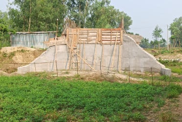 সড়ক নেই, সেতু আছে
