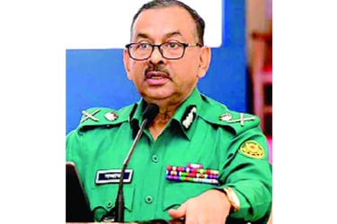 কাঙ্খিত সেবা দিয়ে জনগণের মন জয় করতে হবে