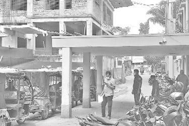 ১০০-এর লোকবলে চলছে ২৫০ শয্যার হাসপাতাল