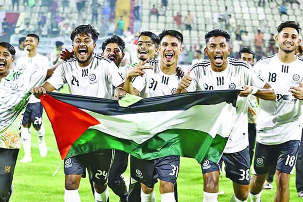 ৩২ বছর পর নির্ভার মোহামেডান