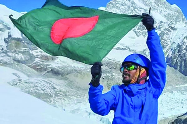এভারেস্টে আরও এক বাংলাদেশি