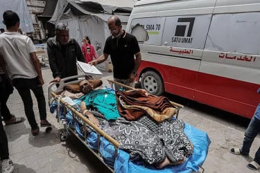 গাজায় সামান্য খাদ্য প্রবেশের অনুমতি দেবে ইসরায়েল