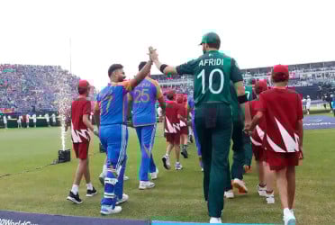 পাকিস্তানকে চাপে রাখতে এশিয়া কাপ থেকে সরে দাঁড়াল ভারত